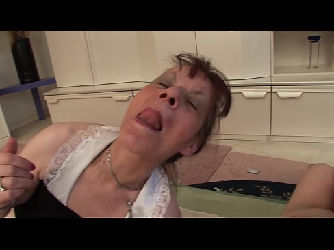 ❤️ Tá triúr ag beirt sheanmháthair agus seanathair amháin ❤️❌  Porn fb  uainn ga.libporno.ru