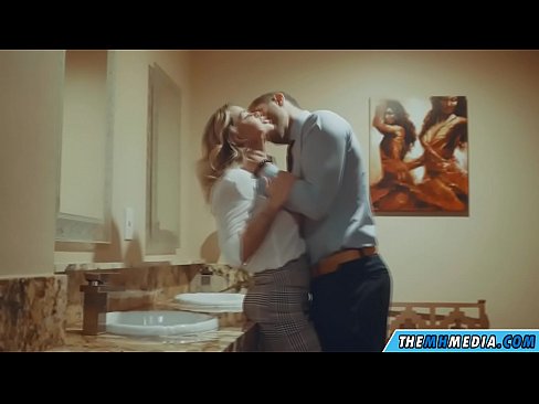 ❤️ Nuair a mheallann blonde busty tú i seomra scíthe poiblí ❤️❌  Porn fb  uainn ga.libporno.ru